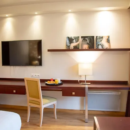 Clarion Paris Cdg Airport