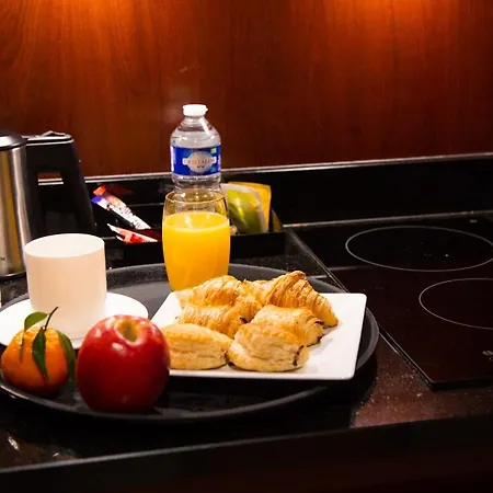 Clarion Paris Cdg Airport ホテル 4*