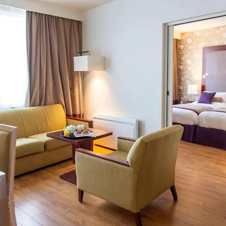 Zenitude Résidences Paris Charles De Gaulle - 3 étoiles Hotel 4*
