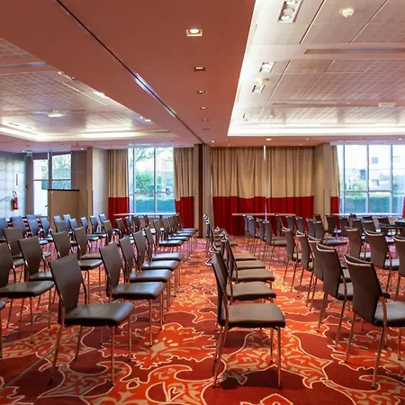 Clarion Paris Cdg Airport 酒店 4*