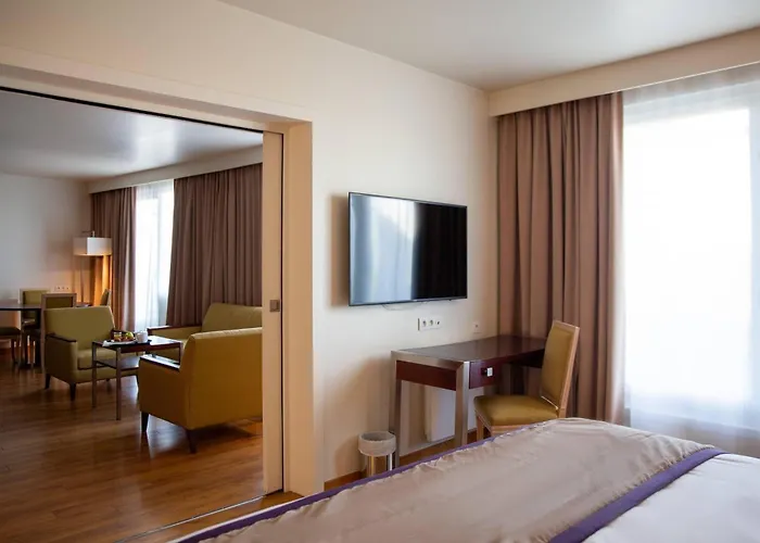 Clarion Paris Cdg Airport Hotel